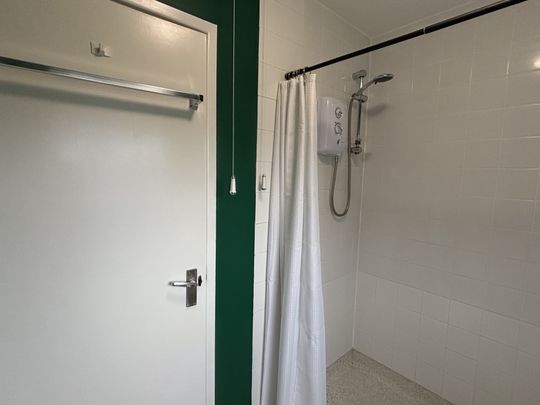 Bright 2 bed garden flat in peaceful area of Diss - Photo 1