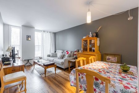 316 · 3e étage - Photo 3