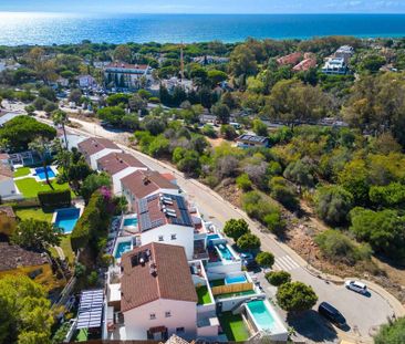 3 bedroom luxury penthouse for rent in Marbella Del Este, Andalusia - Photo 4