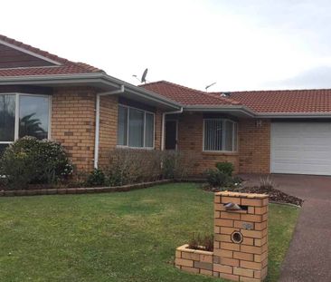 Single level Family Home in the central Rosedale - Photo 5