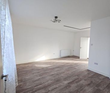 2 bed terraced house to rent in NE12 - Photo 4
