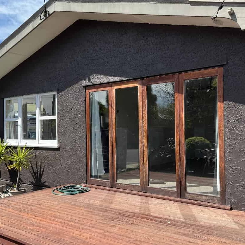 Sunny 3-Bedroom Home in Quiet Cul-de-Sac - Photo 1