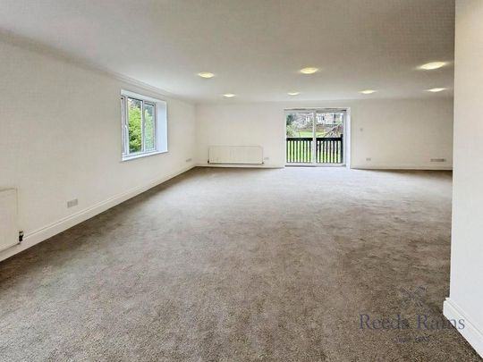 3 bedroom apartment to rent - Photo 1