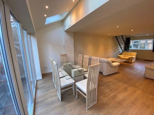 Cavendish Mews, Nottingham, NG7 - Photo 1