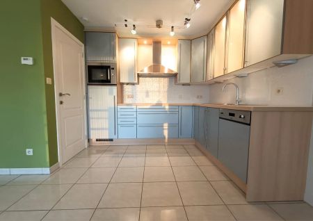 RUIM DUPLEX APPARTEMENT MET TERRAS EN AUTOSTAANPLAATS - Photo 5