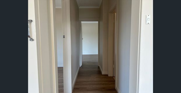 Charming Upstairs Unit for Lease - Photo 1