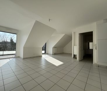 Location Appartement 1 pièce 39m² HONFLEUR 14600 - Photo 2