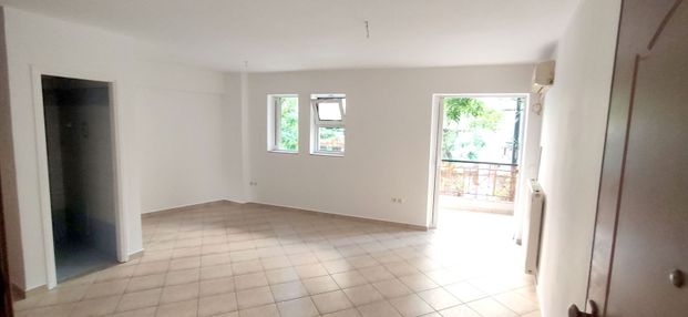 Studio/Γκαρσονιέρα για ενοικίαση - Παγκράτι, - Φωτογραφία 1