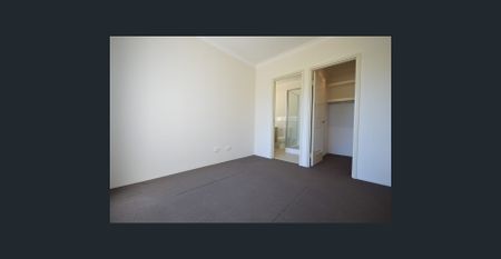 BEAUTIFUL 3x2x2 HOME REPRESENTS GREAT VALUE - Photo 3