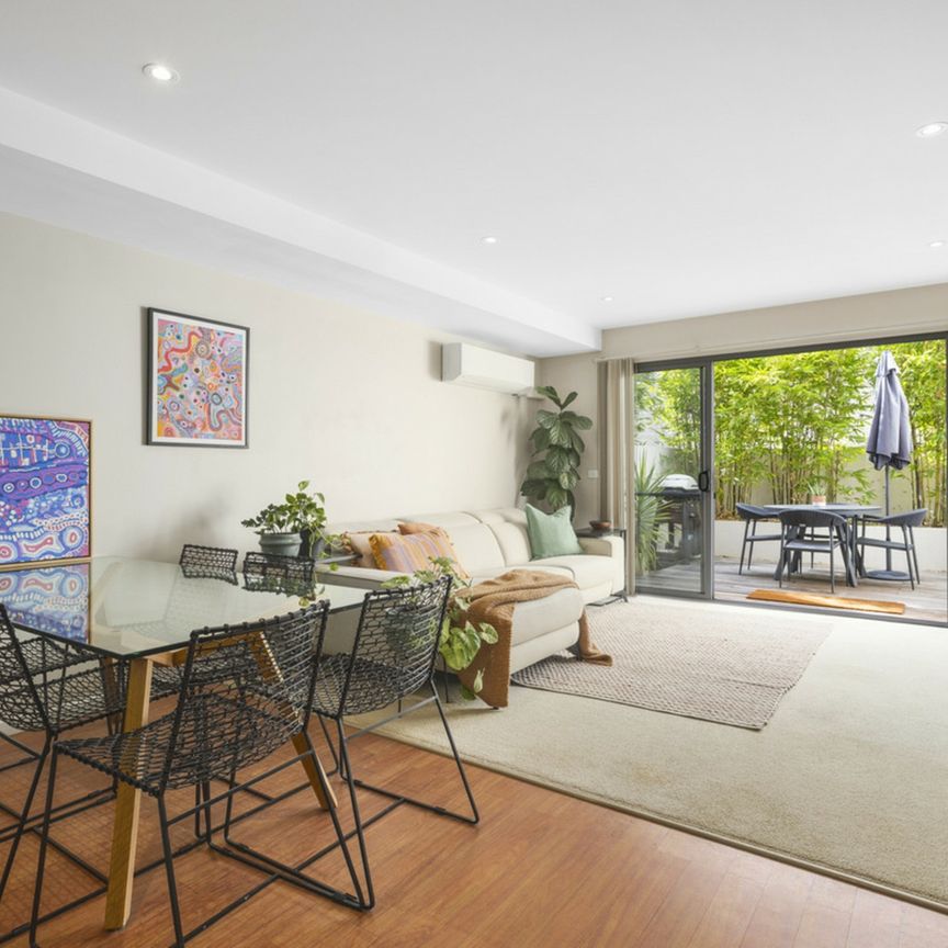 Terrace Style Apartment - Photo 1