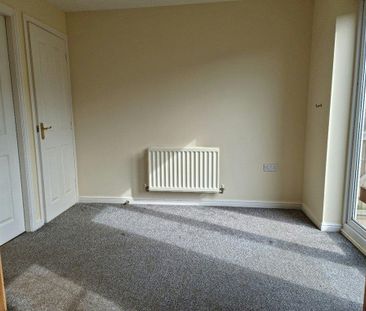 3 bedroom detached house to rent - Photo 3