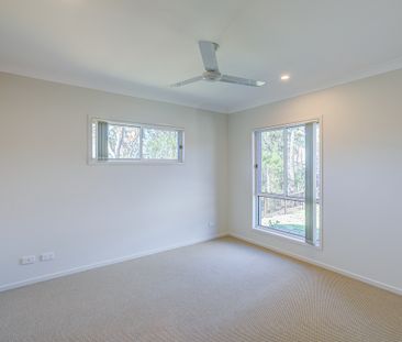 Spacious Family Home in Collingwood Park - Photo 5