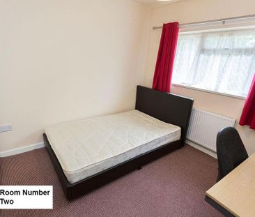 6 bedroom terraced house to rent - Photo 2