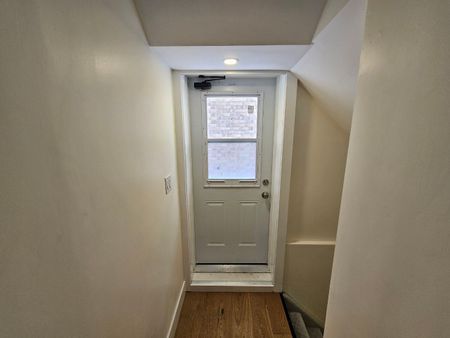 For Lease - 47 LAKE Crescent Unit# Lower, Barrie, Ontario - Photo 4