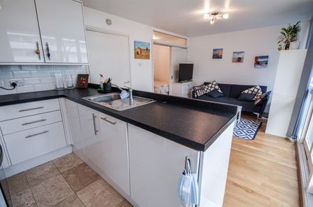 Holcroft Court, Clipstone Street, London, W1W - Photo 5