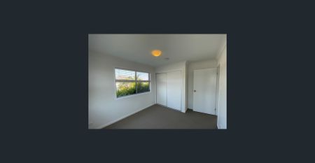 Modern 2 Bedroom Unit - Photo 2