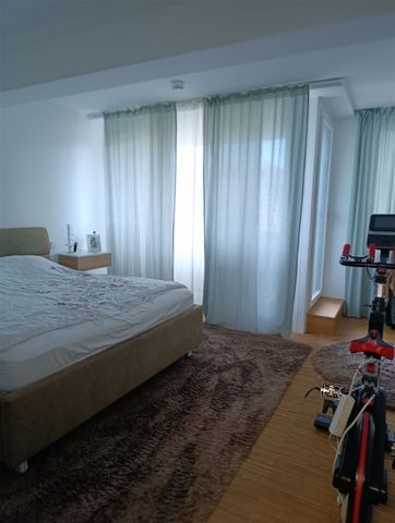 Gemüt­li­che 4,5‑Zimmer Mai­so­nette Woh­nung in moder­ner Wohnanlage - Photo 4