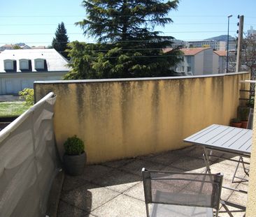 Location Appartement 2 pièces 34m² - Photo 3