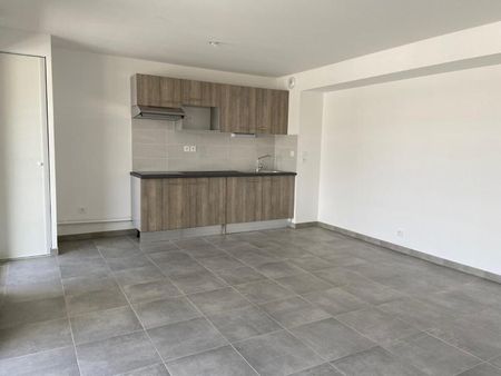 APPARTEMENT T3 62M - Photo 5