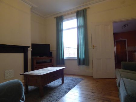 4 bedroom house to rent - Photo 2