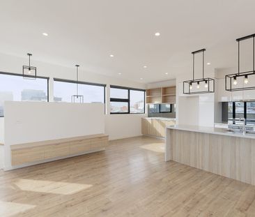 Sun-Drenched Fitzroy Living with Stunning Views - Photo 6