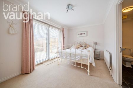 3 bedroom flat to rent - Photo 5