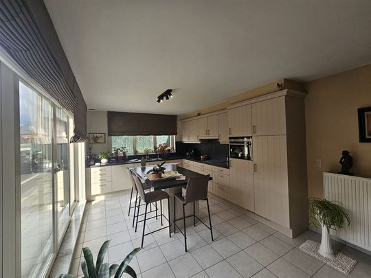 gelijkvloers appartement met staanplaats - Foto 1