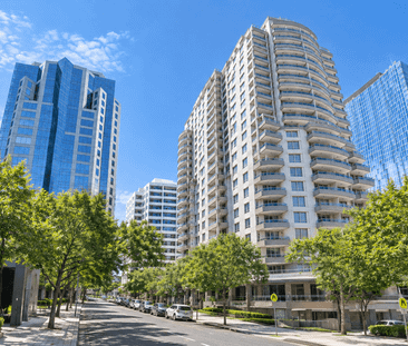 Resort-Style Apartment in the Heart of Chatswood - Near Station! - Photo 6