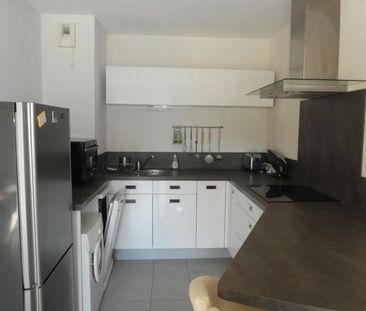 Location Appartement 1 pièce 38m² FREJUS 83600 - Photo 4