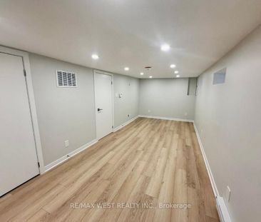 For Lease - 10 Vimy Avenue Unit# Bsmt, Toronto, Ontario - Photo 6