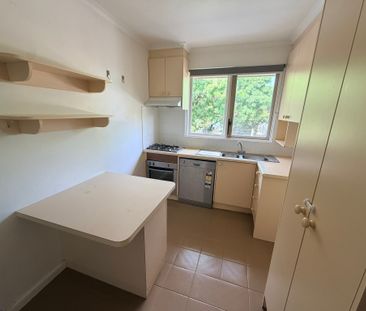 8 / 57 Lansdowne Road, ST KILDA EAST - Photo 4