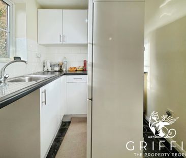 Falcon Avenue, Grays, RM17 - Photo 3