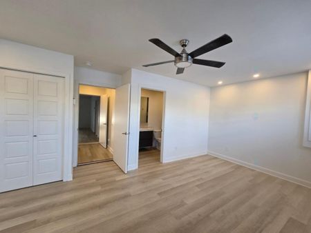 298 8e Avenue - Photo 3