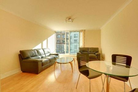 Boardwalk Place, Canary Wharf, Isle Of Dog, London, E14 - Photo 2