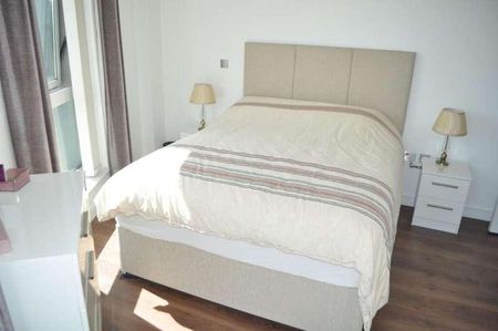 Blue, Media City Uk, Salford Quays, Salford, M50 - Photo 3