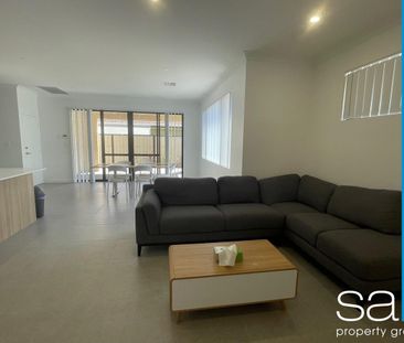 SHARED HOME - MODERN FURNISHED ROOM - Photo 1