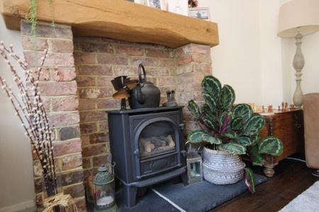 4 bedroom detached house to rent - Photo 4