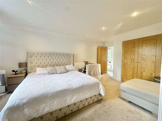 Park Road, Radlett, Hertfordshire, WD7 - Photo 1