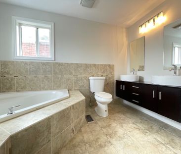 For Lease - 3952 Freeman Terrace Unit# Upper, Mississauga, Ontario - Photo 4