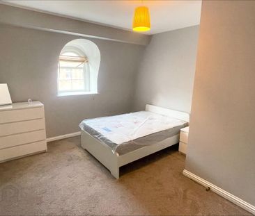33 Ashley Courtyard, 1a Fane Street, Belfast, BT9 7JS - Photo 3