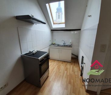 Appartement F2 mansardé au 2e étage - DIEBLING - Photo 1