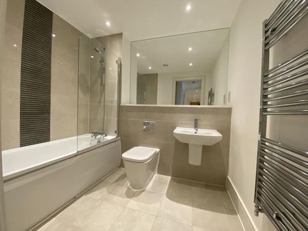 2 bedroom flat to rent - Photo 5