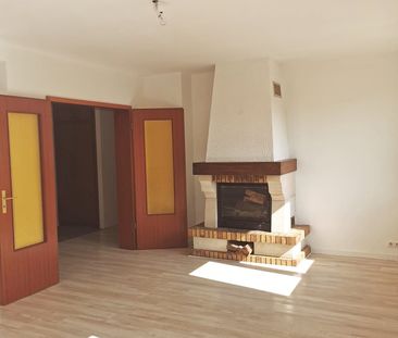 Location Appartement 5 pièces 105m² MITTELHAUSBERGEN 67206 - Photo 2