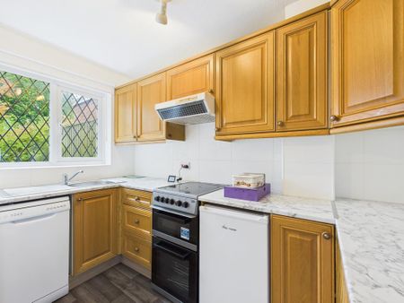 2 bedroom terraced house to rent - Photo 2