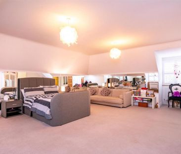 6 bedroom detached house to rent - Photo 4