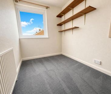 3 bedroom end of terrace house to rent - Photo 6