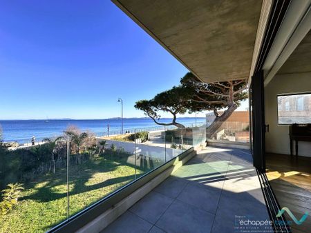 Villa climatisée pour 7 personnes vue mer, roof top et accès plage à Hyères - Photo 3