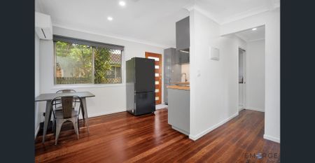 Renovated Unit with Private Courtyard - Photo 2
