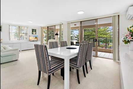 Stunning Fully Furnished Coastal Living Opposite Surf Beach - Photo 2