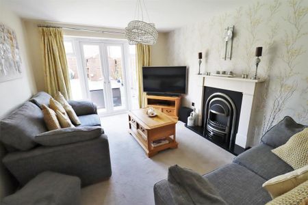 3 bedroom detached house to rent - Photo 2